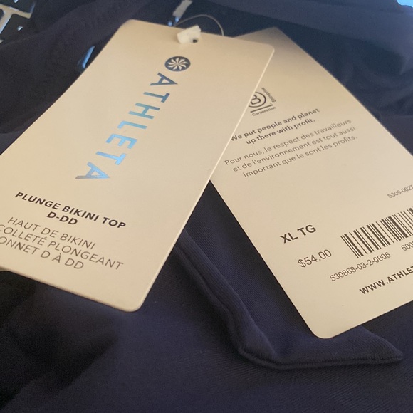 💙 ATHLETA D-DD Plunge Bikini Top // Dress Blue - Picture 7 of 11